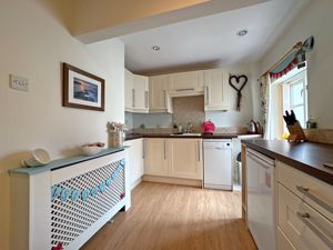 Photo 8- click for photo gallery